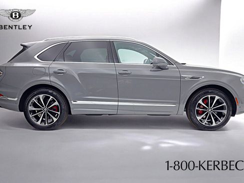 New 2025 Bentley Bentayga image 23
