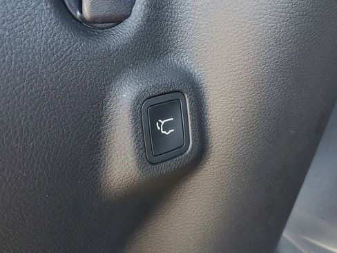 New 2026 Jeep Compass Limited image 10