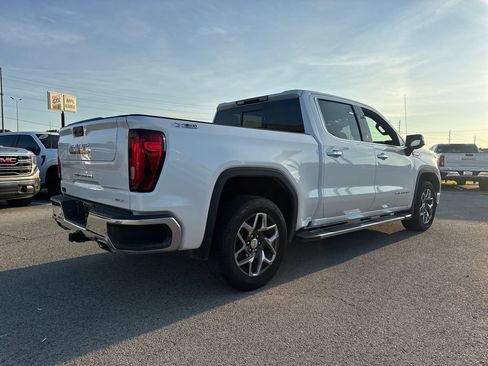 Used 2023 GMC Sierra 1500 SLT w/ SLT Premium Plus Package AWD/4WD image 7