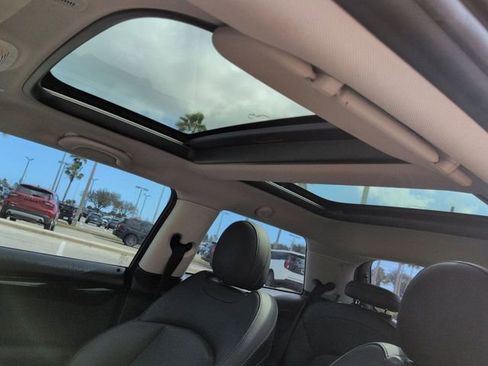 Used 2019 MINI Cooper S w/ Signature Upholstery Package image 17