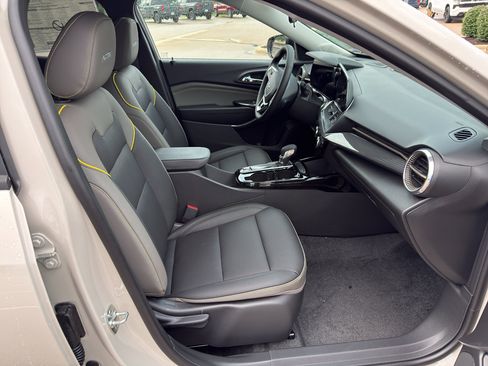 New 2026 Chevrolet Trax ACTIV w/ Driver Confidence Package FWD image 36