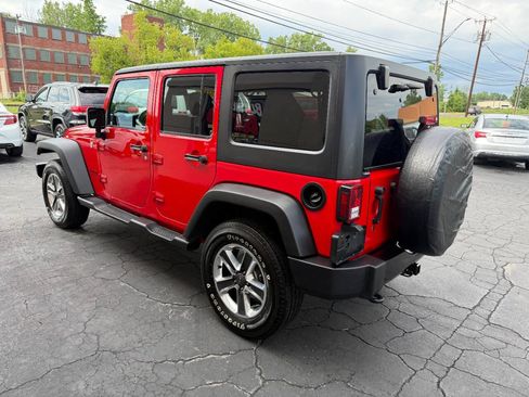 Used 2017 Jeep Wrangler Unlimited Sport AWD/4WD image 4