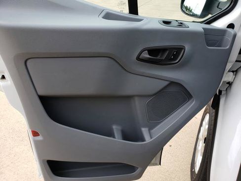 Used 2015 Ford Transit 350 XLT RWD image 11