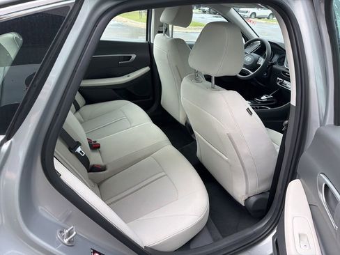 Used 2023 Hyundai Sonata SE FWD image 20