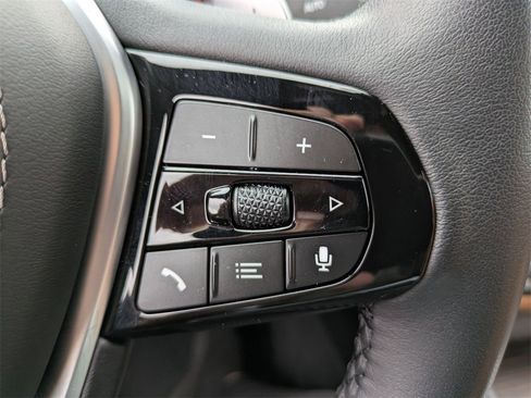 Used 2022 BMW 540i xDrive w/ Convenience Package image 19