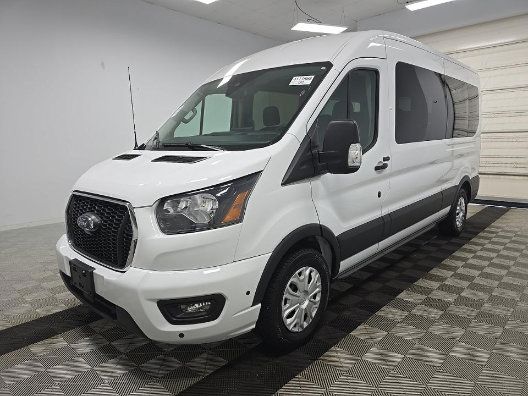 Used 2025 Ford Transit 350 XLT RWD image 5