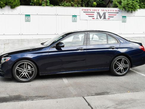 Used 2020 Mercedes-Benz E 350 4MATIC Sedan image 3
