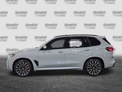 New 2026 BMW X5 sDrive40i image 5