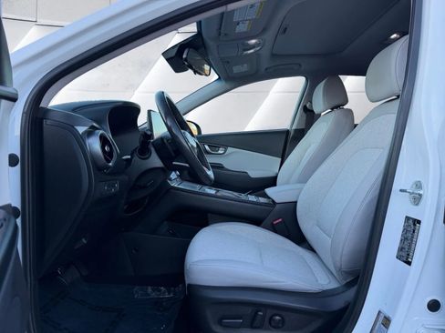 Used 2023 Hyundai Kona SEL image 9