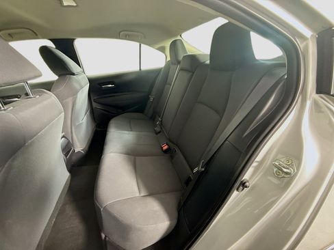 Used 2021 Toyota Corolla LE image 24