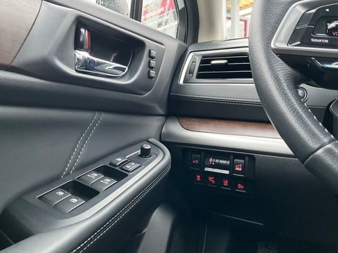 Used 2018 Subaru Outback 2.5i Limited image 23