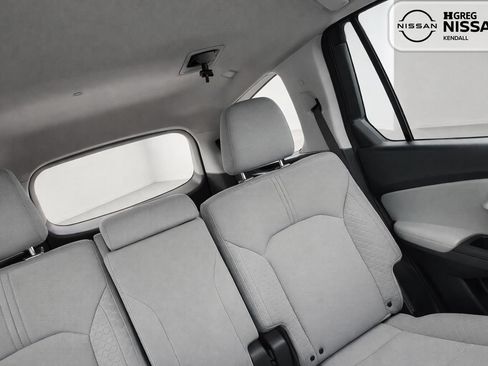 Used 2023 Honda Pilot LX image 14