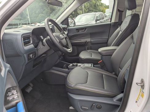 New 2025 Ford Maverick Lobo image 19