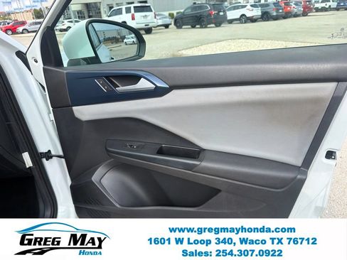 Used 2022 Volkswagen Taos SE FWD image 27