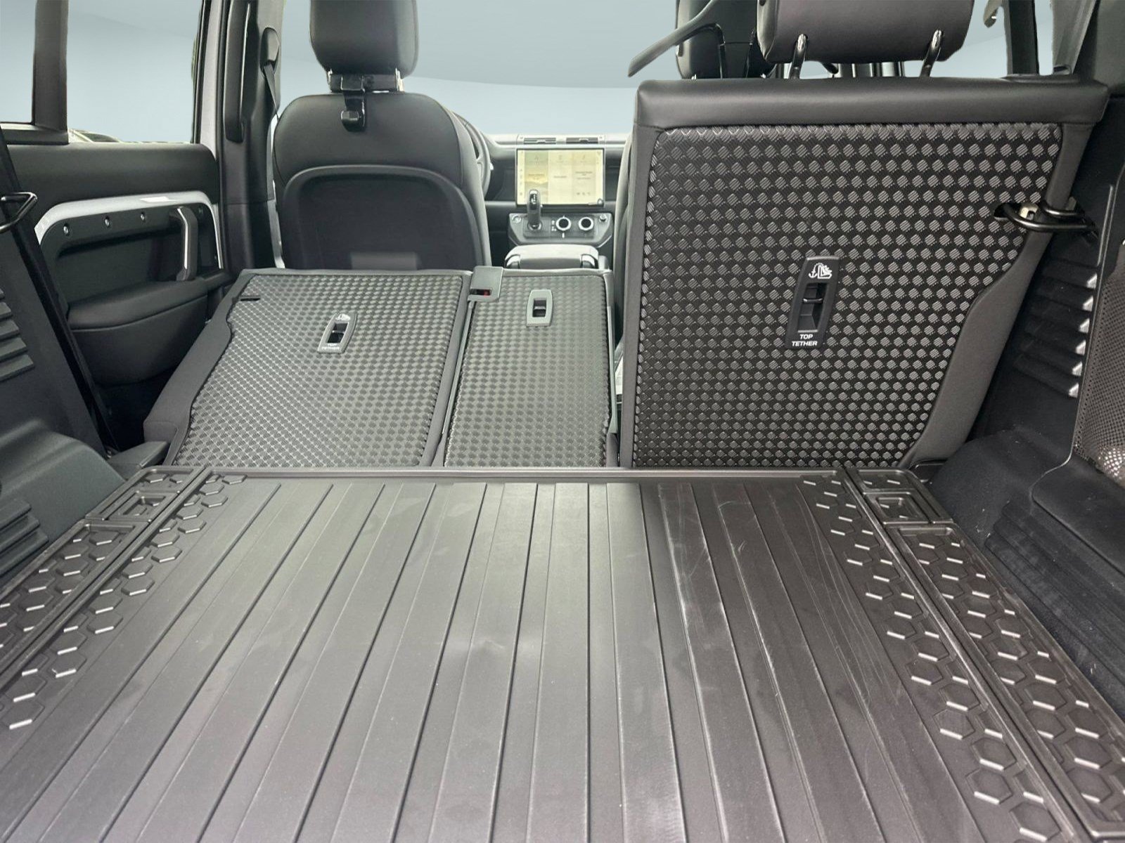 New 2026 Land Rover Defender 110 X-Dynamic SE AWD/4WD image 24