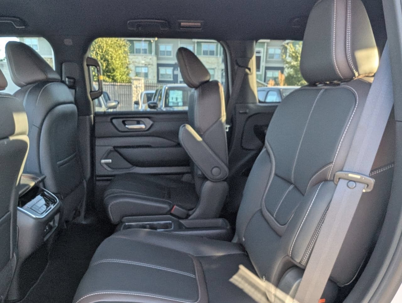 New 2026 Nissan Armada SL RWD image 19