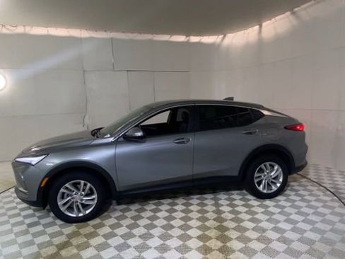 Used 2024 Buick Envista Preferred w/ Convenience I Package image 5