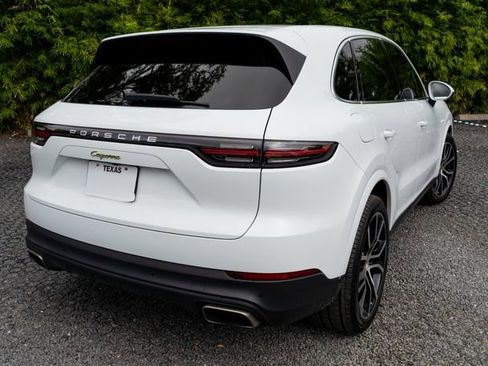 Used 2021 Porsche Cayenne E-Hybrid image 9