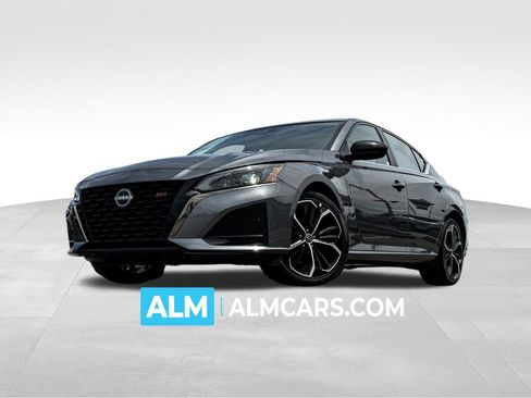 Used 2024 Nissan Altima 2.5 SR FWD image 1