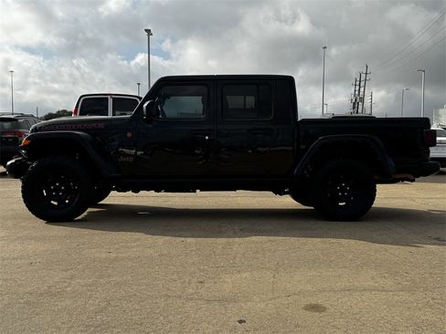 Used 2022 Jeep Gladiator Mojave image 6