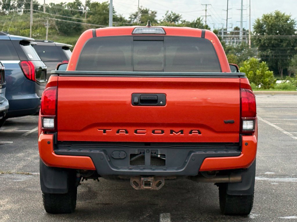 Used 2018 Toyota Tacoma TRD Sport w/ Technology Package AWD/4WD image 5