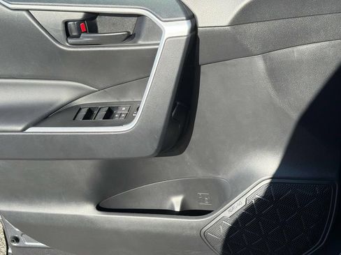 Certified 2025 Toyota RAV4 LE FWD image 23