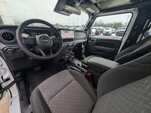 New 2026 Jeep Gladiator Mojave AWD/4WD image 2