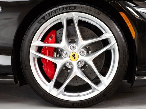 Certified 2021 Ferrari Roma image 14