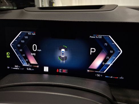 Used 2024 BMW X7 xDrive40i w/ M Sport Package image 23