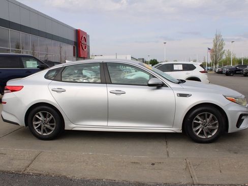 Used 2020 Kia Optima LX FWD image 6