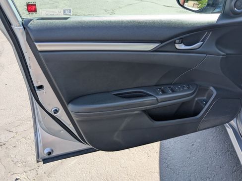 Used 2019 Honda Civic Sport image 14