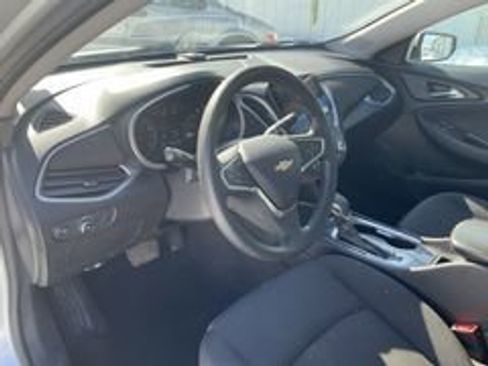 Used 2022 Chevrolet Malibu LT image 12