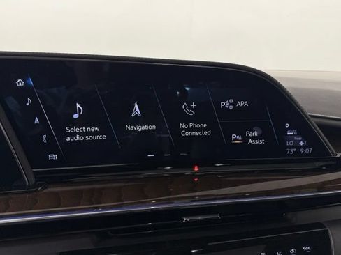 Used 2022 Cadillac Escalade ESV Sport Platinum AWD/4WD image 33