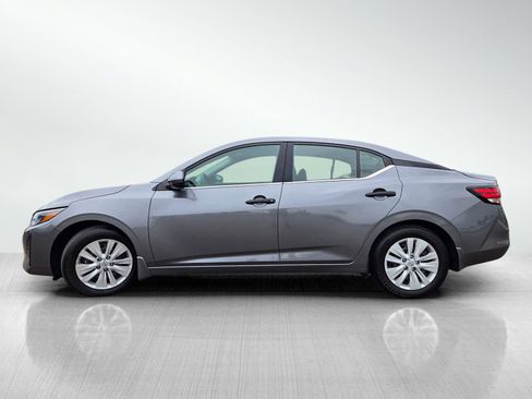 Used 2024 Nissan Sentra S FWD image 10