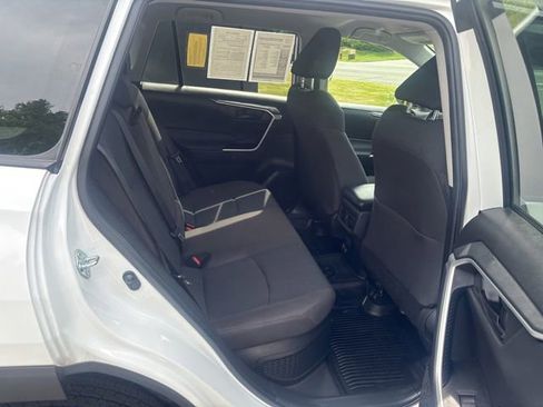Used 2024 Toyota RAV4 LE AWD/4WD image 14