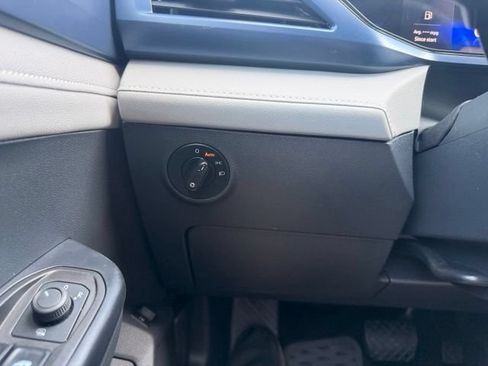 Certified 2024 Volkswagen Taos SE AWD/4WD image 28