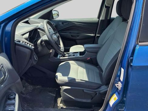 Used 2018 Ford Escape S FWD image 3