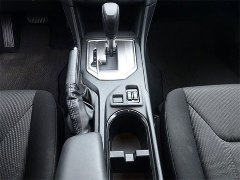 Used 2019 Subaru Impreza 2.0i Premium image 13