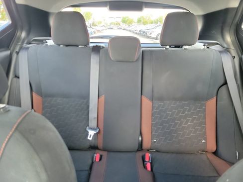 Used 2022 Nissan Kicks SR w/ Interior Electronics Package FWD image 17
