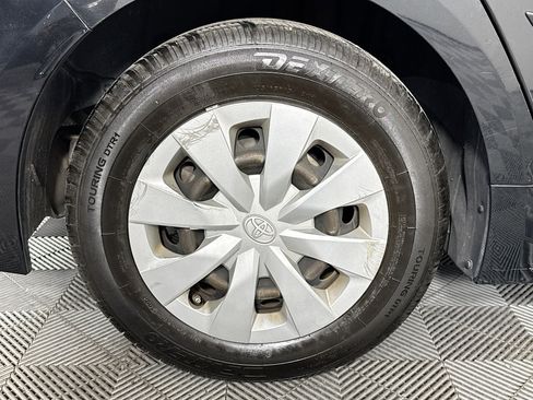 Used 2020 Toyota Corolla L image 25