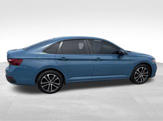 Used 2025 Volkswagen Jetta Sport FWD video 3