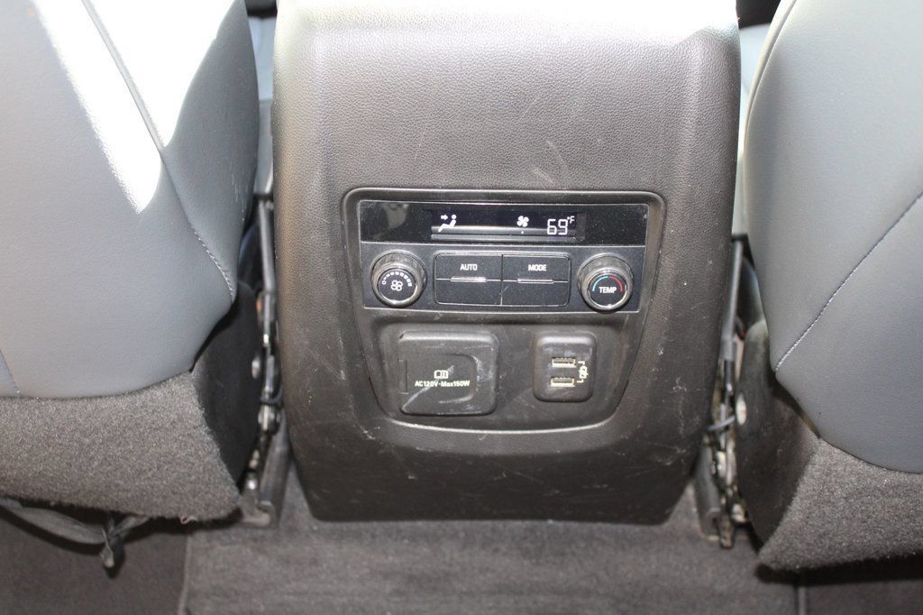 Used 2019 Buick Enclave Essence FWD image 23