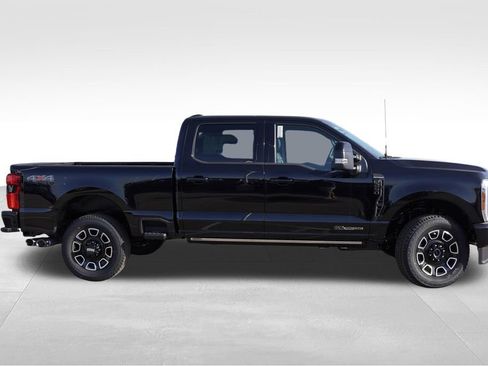 New 2026 Ford F250 Platinum image 3