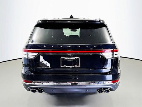 New 2025 Lincoln Aviator Reserve w/ Luxury Package image 6