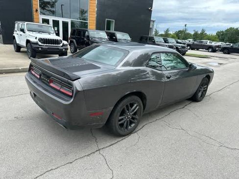 Used 2019 Dodge Challenger SXT w/ Driver Convenience Group AWD/4WD image 21