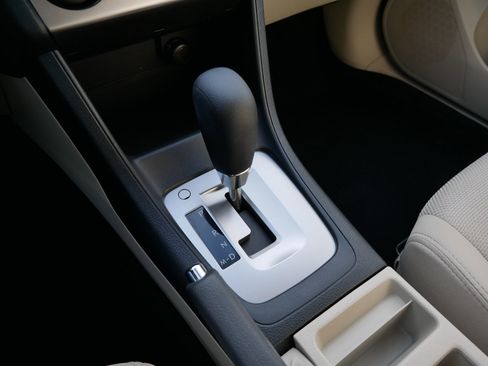 Used 2015 Subaru Crosstrek 2.0i Premium image 24