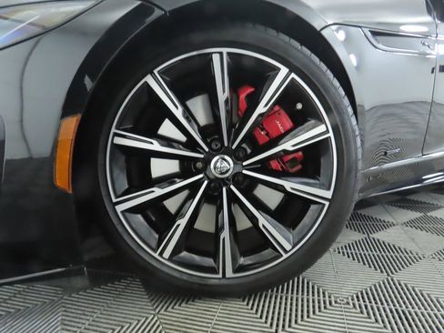 Used 2024 Jaguar F-TYPE R image 34