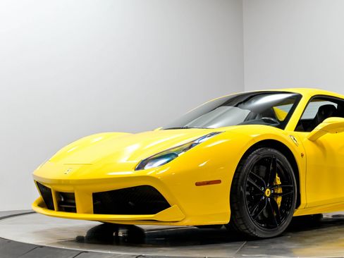 Used 2017 Ferrari 488 Spider RWD image 7