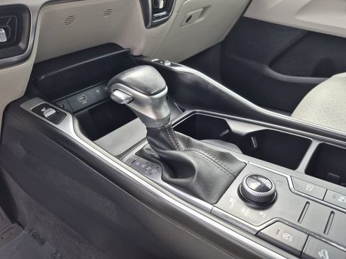 Used 2023 Kia Sorento S AWD/4WD image 10