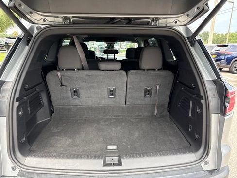 Used 2025 GMC Acadia Elevation FWD image 20